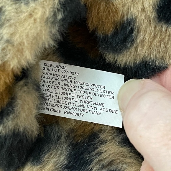 NWOT Fur Slippers Leopard Print Large Size 9-10 - Picture 2 of 7